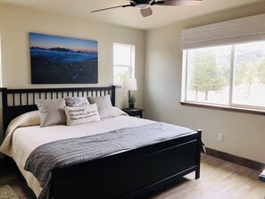 3 bedrooms, iron/ironing board, travel crib, free WiFi
