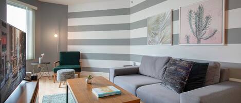 Fernseher, Stereoanlage