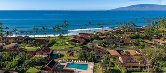 Gorgeous and Newly Updated Tropical Island Getaway #153-6, AC  and pool.