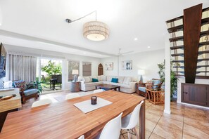Interior - Elegant Island Retreat | Remodeled 2BR/3BA Townhome | A/C | Sleeps 7 (Lahaina)