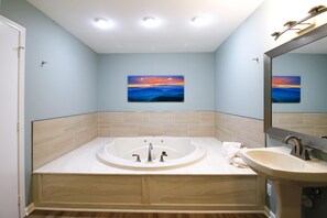 Bathroom - The Summit at Massanutten Resort by Tripforth (McGaheysville)