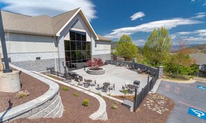 Property grounds - The Summit at Massanutten Resort by Tripforth (McGaheysville)