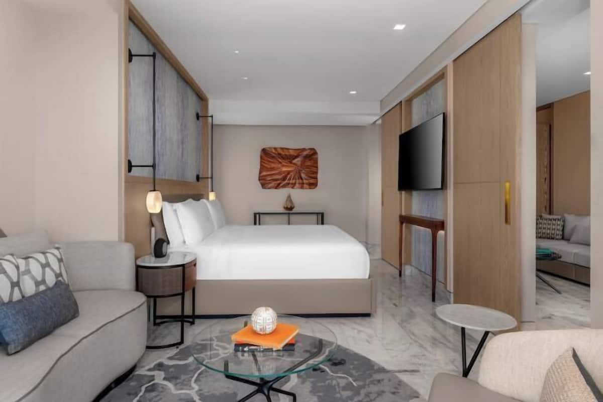 2 quartos, cofres nos quartos, cortinas blackout