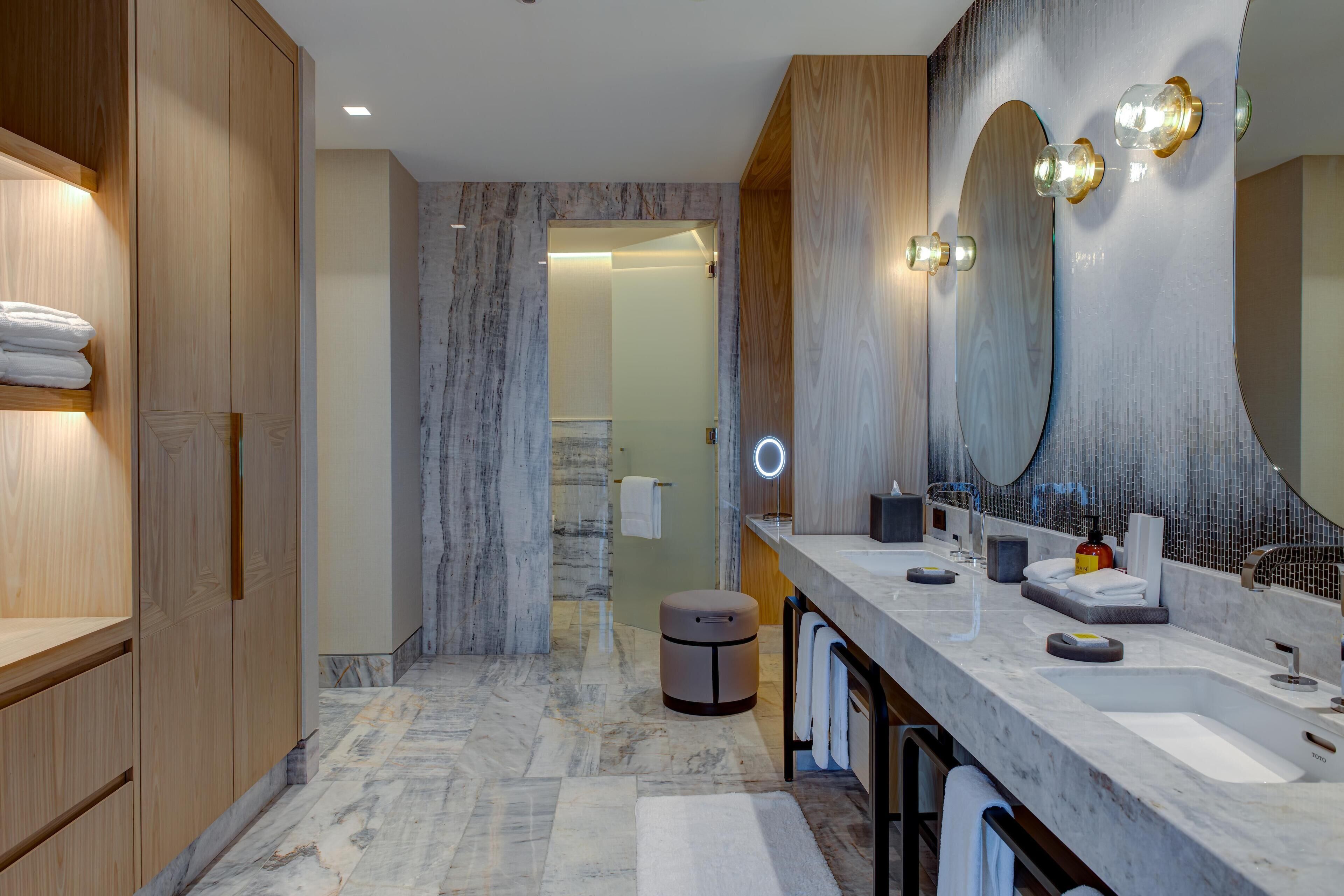 Bathroom shower