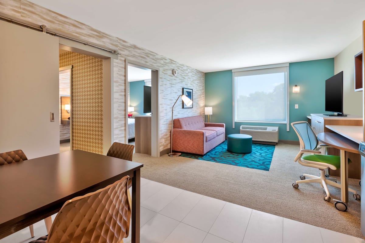 Suite, 1 Bedroom, Non Smoking | Blackout drapes, iron/ironing board
