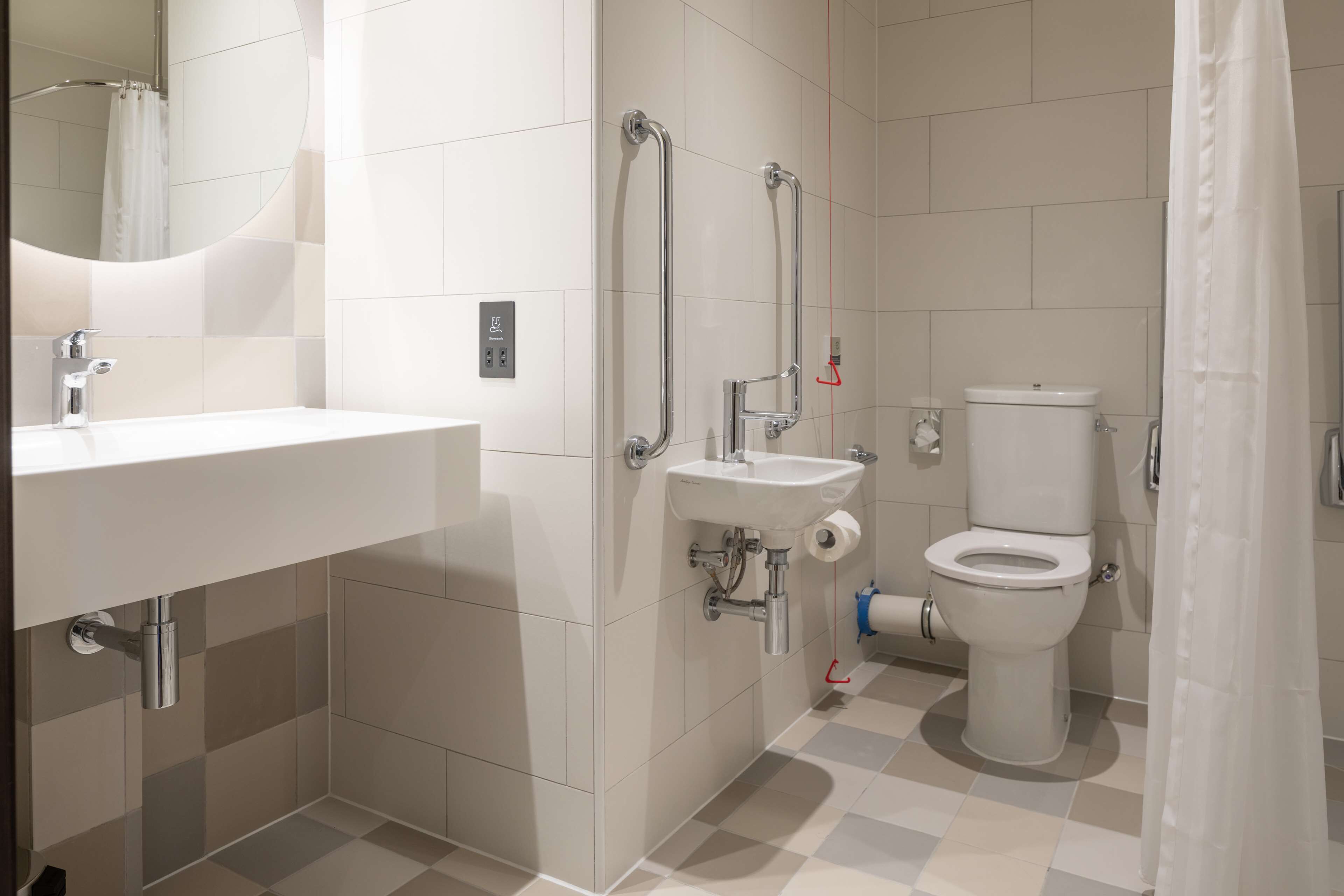 shower, rainfall showerhead, free toiletries, hair dryer