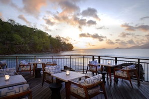 3 restaurants, breakfast, lunch, dinner served; Italian cuisine