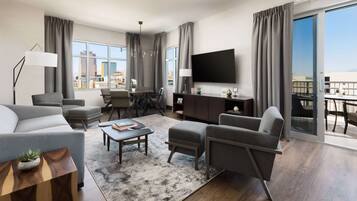 Presidential Suite, 1 Bedroom | Hypo-allergenic bedding, in-room safe, desk, laptop workspace