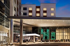 Exterior - DoubleTree by Hilton Tucson Downtown Convention Center (Tucson)