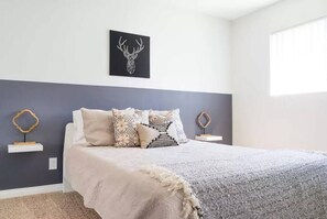 2 bedrooms, iron/ironing board, travel cot, WiFi