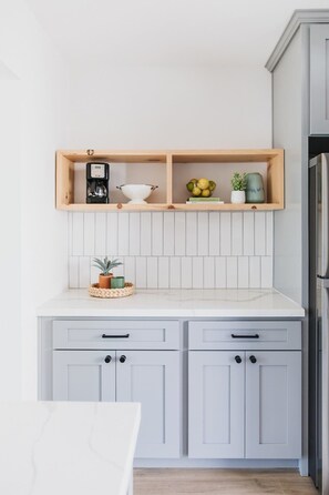 Interior - Modern Comfort & Design in Amazing South Park! (San Diego)