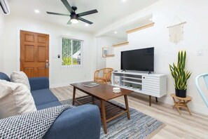 TV, offices - Ocean Beach Apartment w/ Parking & Beach Access! (San Diego)