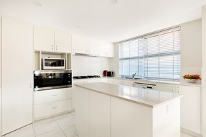 Fridge, microwave, oven, dishwasher - Brand New House in Central Location For Non Smokers Only (Bayswater)