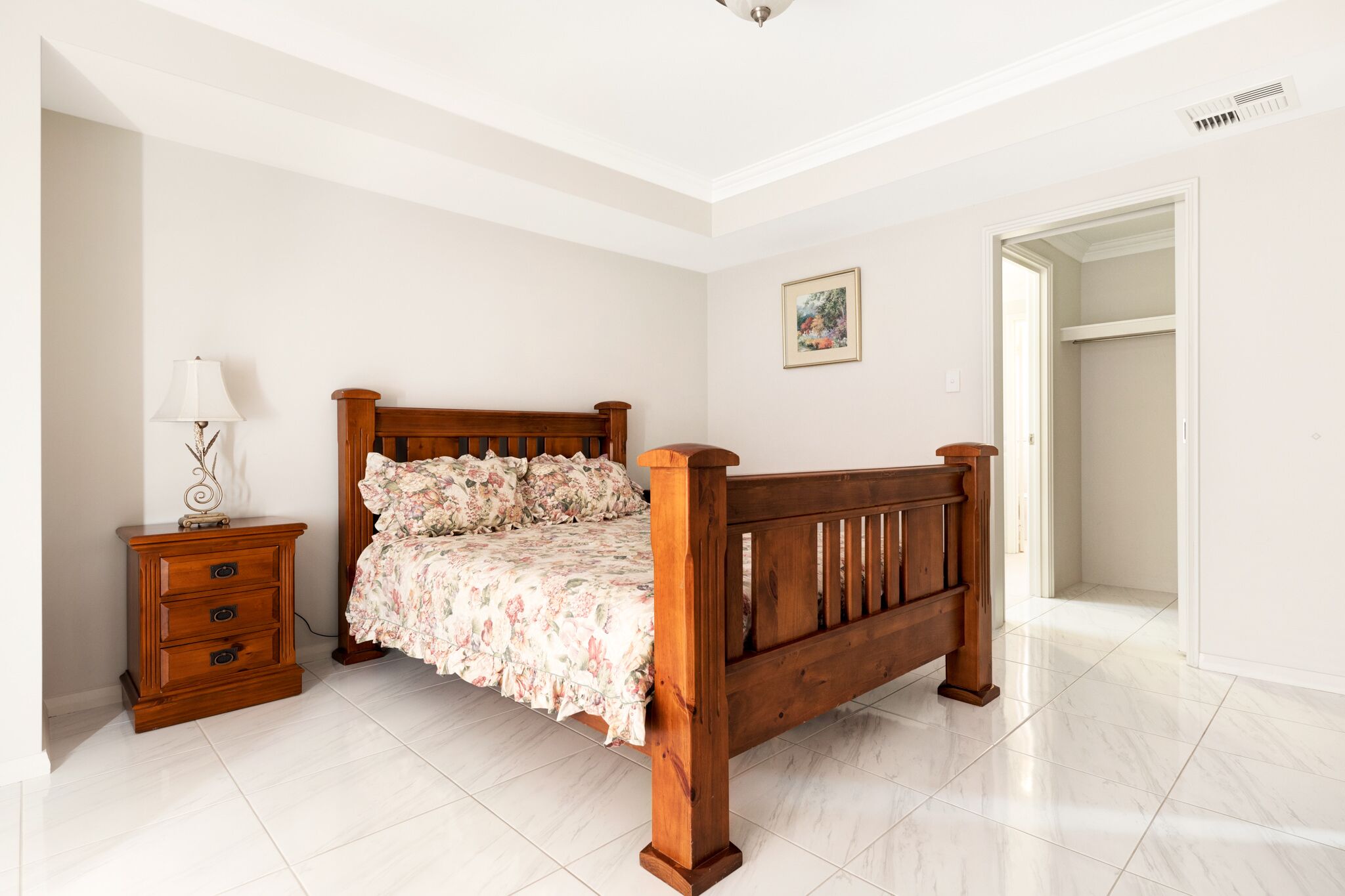 Brand New House in Central Location For Non Smokers Only — image 11