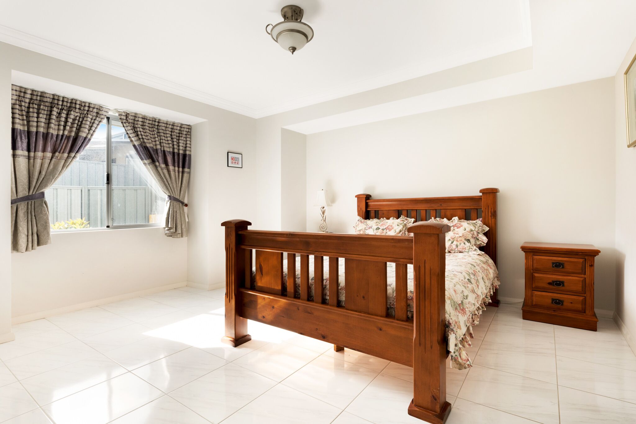 Brand New House in Central Location For Non Smokers Only — image 10