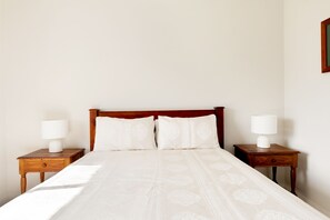 3 chambres, fer et planche Ă repasser, Wi-Fi, draps fournis