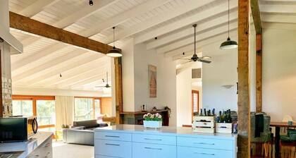 Cellar House | Spacious Private Farmstay for Groups