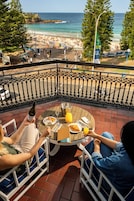 Bay Suite, 1 King Bed | In-room safe, iron/ironing board, free WiFi, bed sheets
