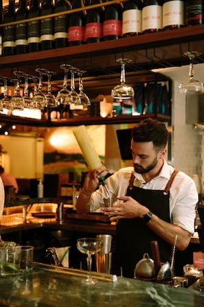 Bar (on property) - Coogee Bay Hotel (Coogee)