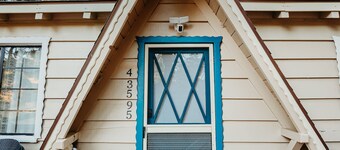 Sierra Pines Chalet! Sled Hills! Close to Hiking/Biking Trails! Fenced-In Yard!