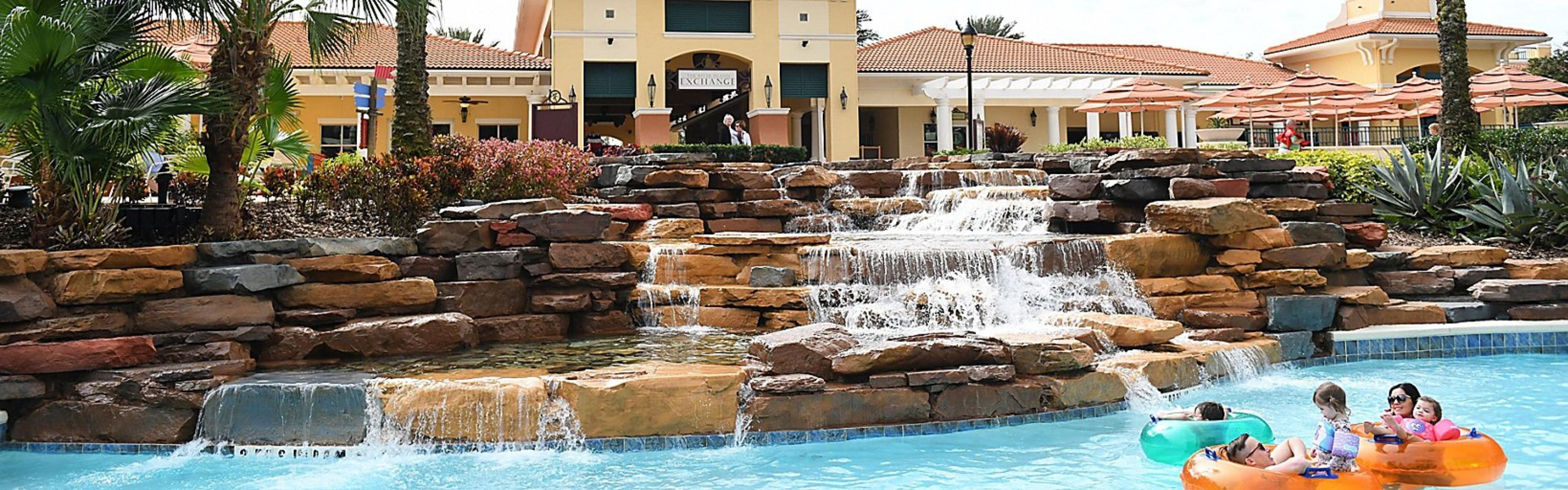 Piscina all'aperto, una piscina riscaldata