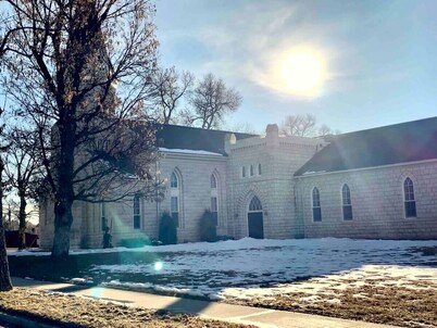 Jailer's Cottage * Entire Home * Sleeps 10