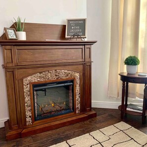 Interior - Jailer`s Cottage | 130-Year-Old Gem | Sleeps 12 (Spring City)