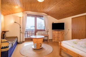 2 camere, ferro/asse da stiro, Wi-Fi gratuito, lenzuola