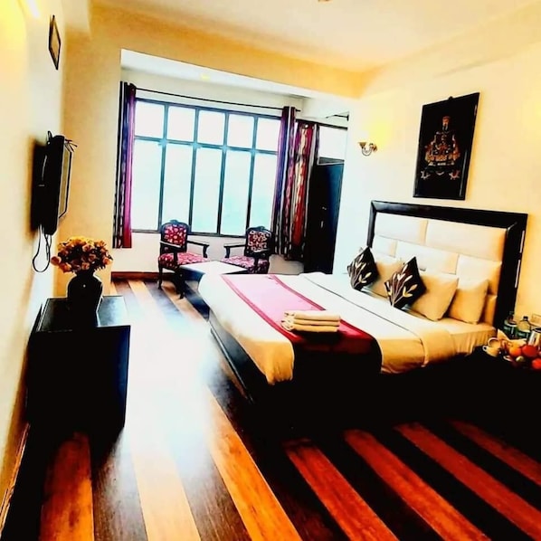 Superior Double Room | Select Comfort beds, desk, free WiFi, bed sheets