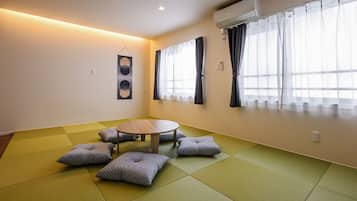 Japanese style Condo 5 people no smoking | 1 bedroom, free WiFi, bed sheets