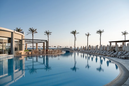 Indoor pool, 4 outdoor pools, open 10:00 AM to 6:00 PM, sun loungers