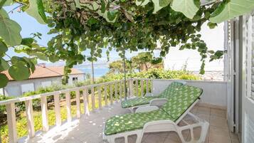 Appartamento (Two Bedroom Apartment with Garden Ter) | Terrazza/patio