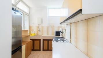 Departamento (Two Bedroom Apartment with Garden Ter) | Cocina privada | Refrigerador