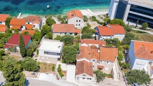 Unclassified image, 5 of 40, button - Apartments Vrandecic (Postira)