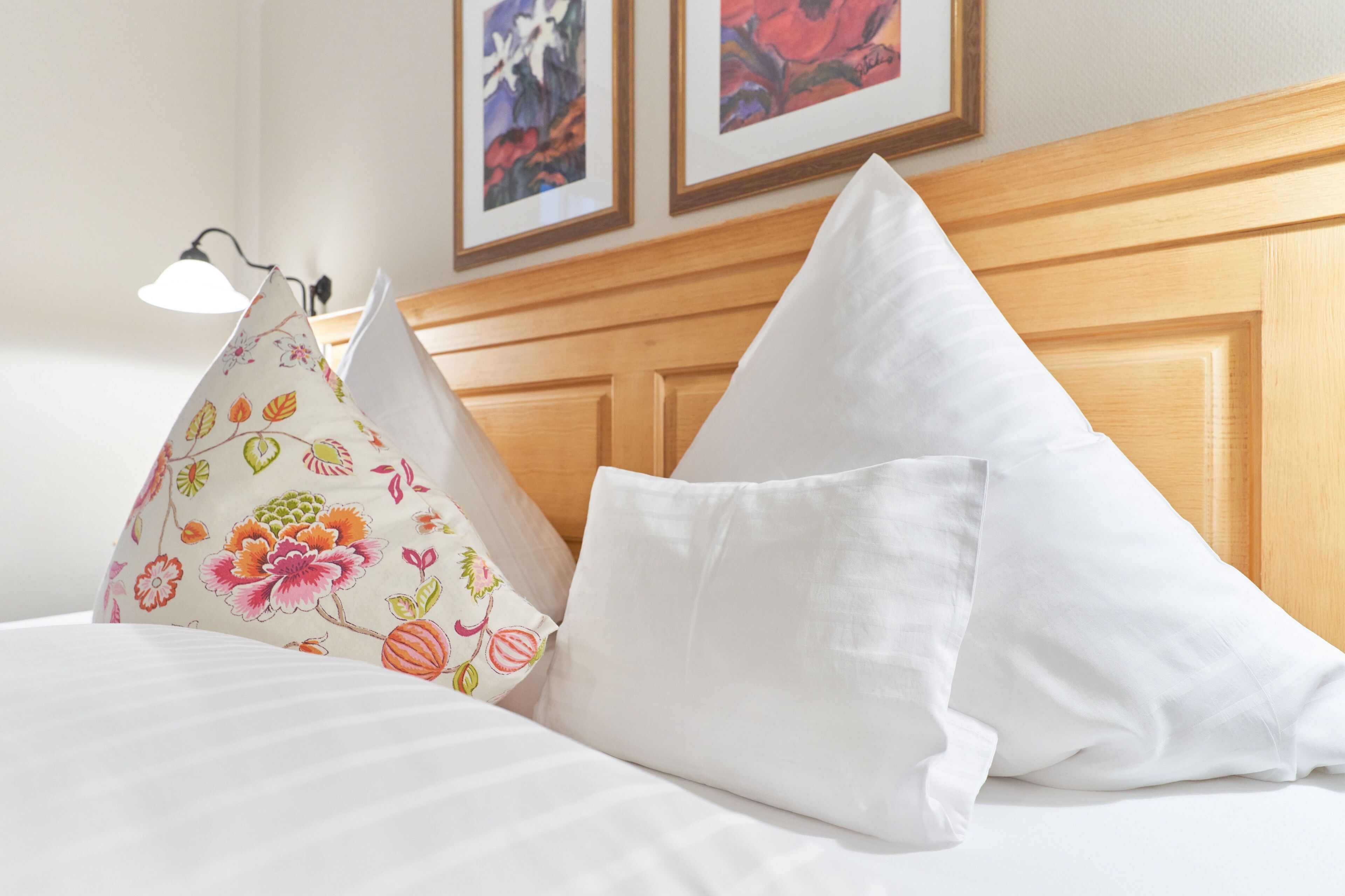 3 bedrooms, in-room safe, WiFi, bed sheets