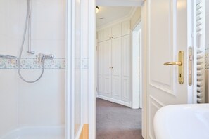 Unclassified image, 5 of 15, button - Moosbeere, App. 23, Deutschland (Sylt)