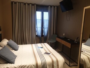 2 bedrooms, Internet