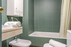 Badewanne, Bidet