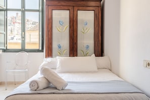 1 bedroom, WiFi, bed sheets, wheelchair access