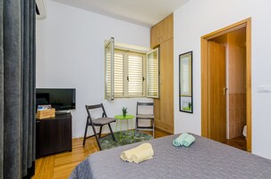 Camera doppia (Double Room with City View) | 1 camera