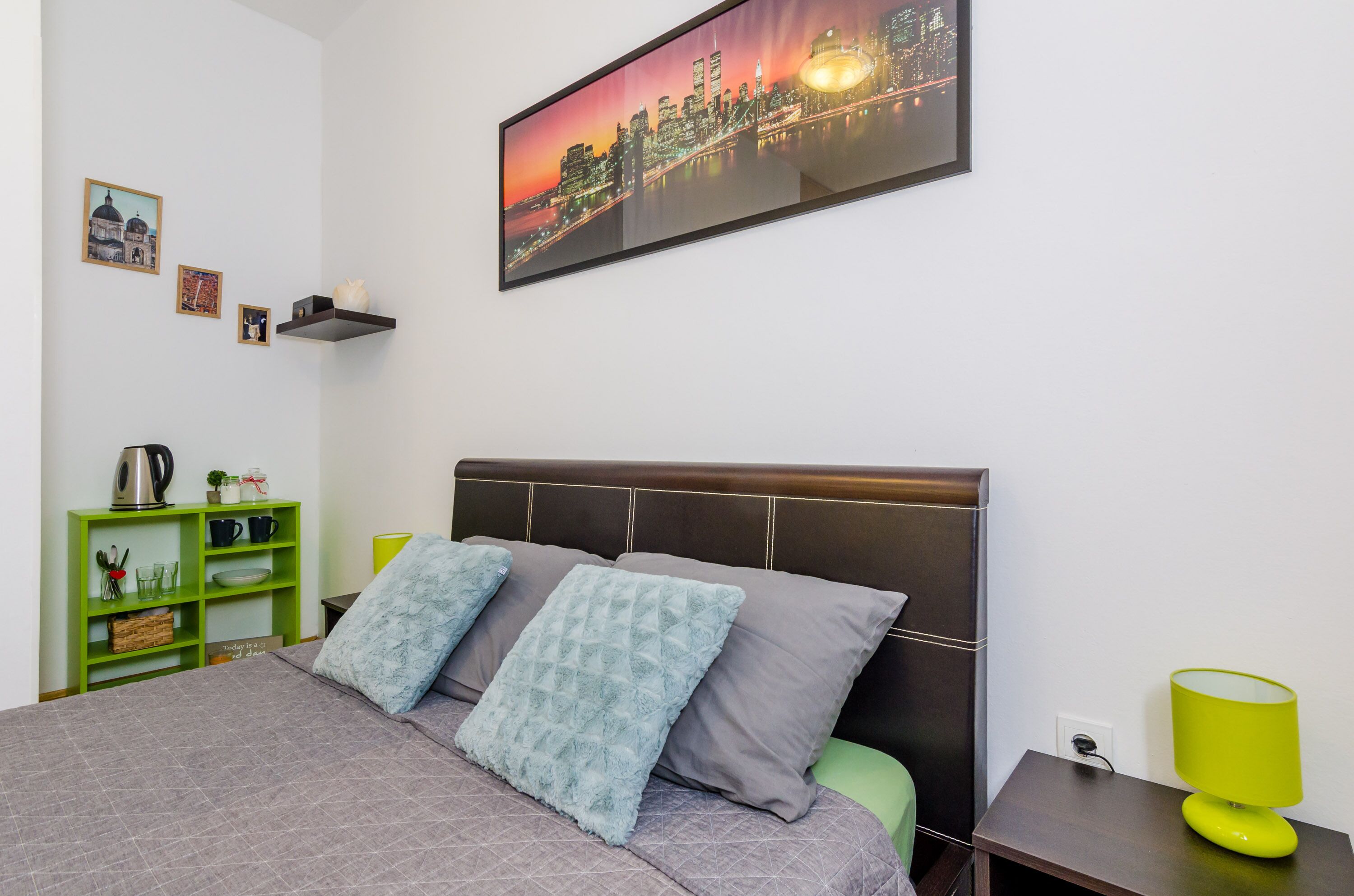 Photo - The Point Room