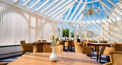 Abbey Lawn Hotel