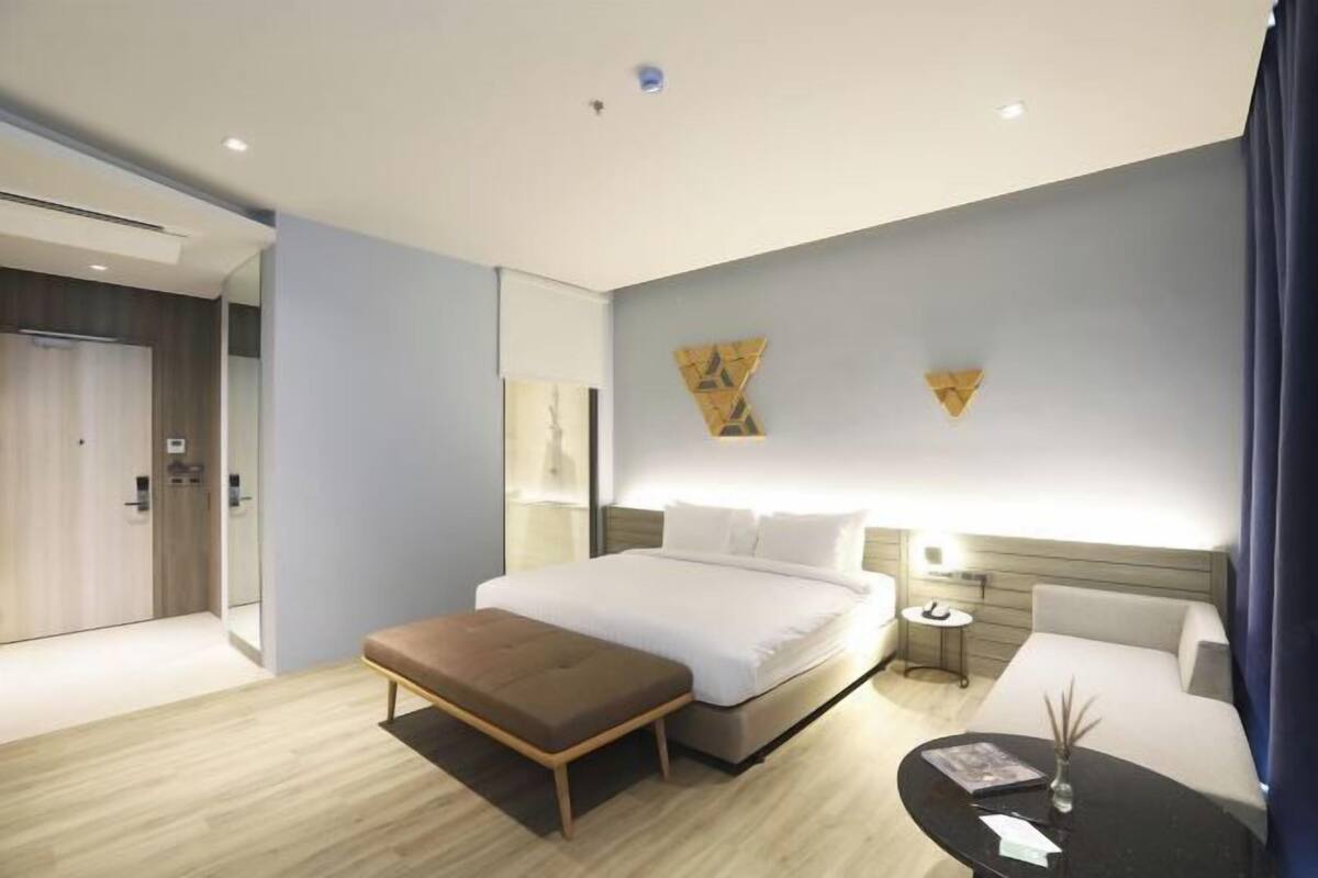 Minibar, màn/rèm cản sáng, truy cập Internet không dây miễn phí 