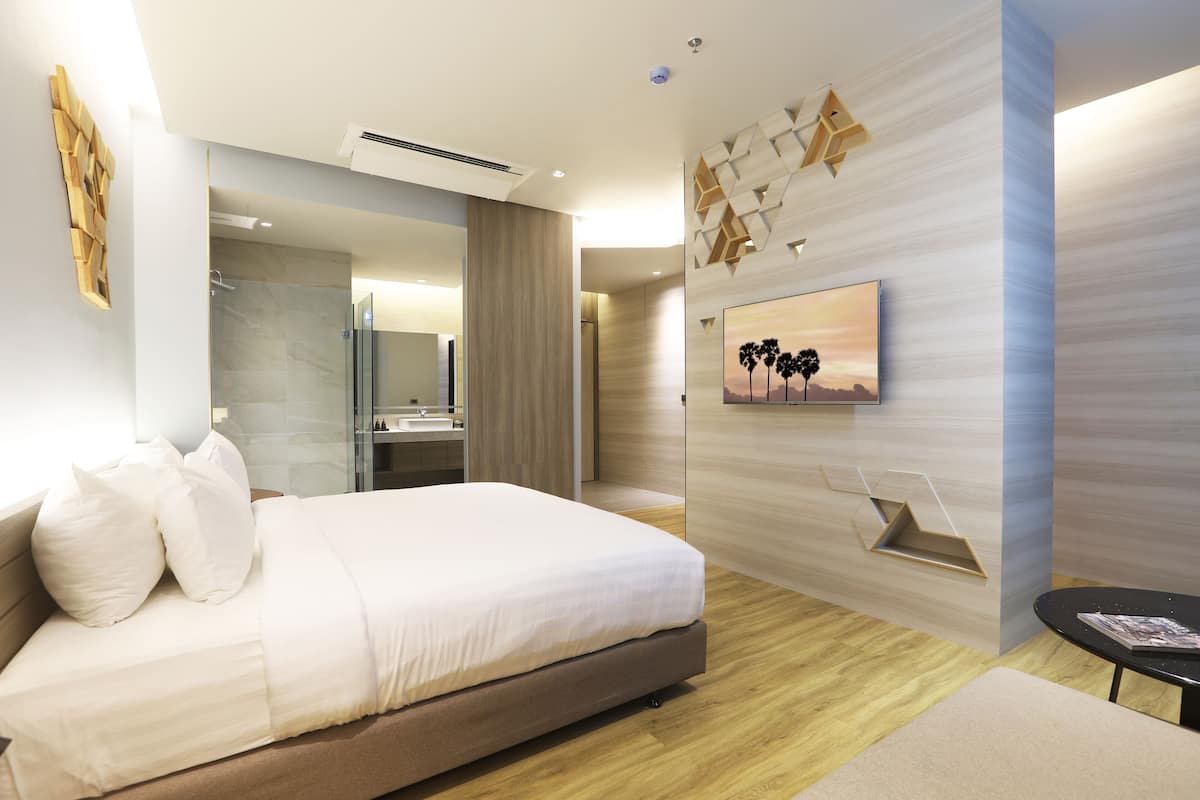 Deluxe-Zimmer, Terrasse | Minibar, individuell dekoriert, individuell eingerichtet