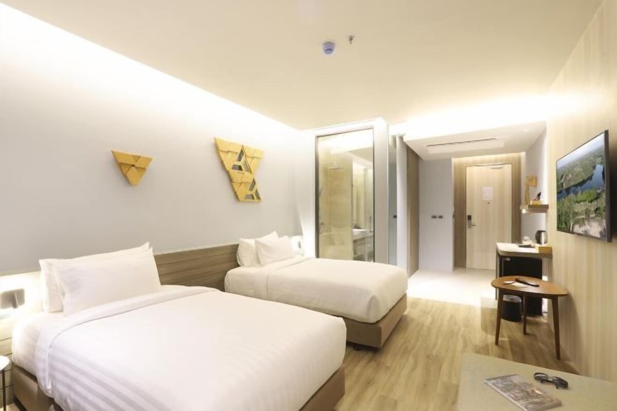 Minibar, blackout curtains, free WiFi, individually decorated