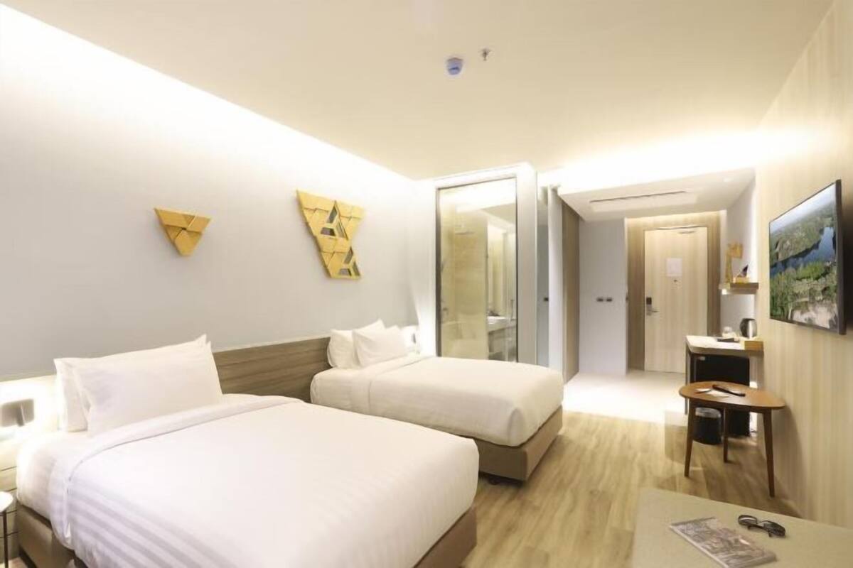 Minibar, màn/rèm cản sáng, truy cập Internet không dây miễn phí 