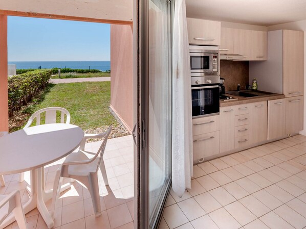 Fridge, microwave, dishwasher