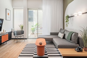 Superior Apartment, 1 Bedroom, Garden View | Living area