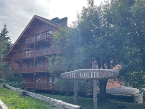 Esterni