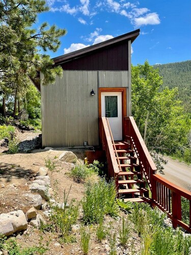 Dog Friendly • Close to Monarch Mountain • King Bed